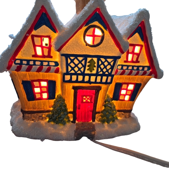 Vintage RARE 1993 Mervyns Santa's Workshop Still Lights Up - Picture 2 of 10